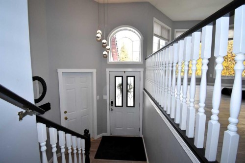 309 Eaton Drive, Hinton, AB - Indoor Photo Showing Other Room