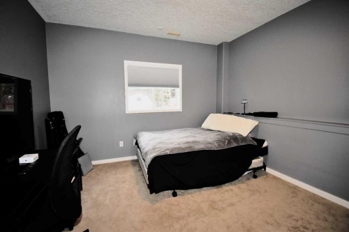 309 Eaton Drive, Hinton, AB - Indoor Photo Showing Bedroom