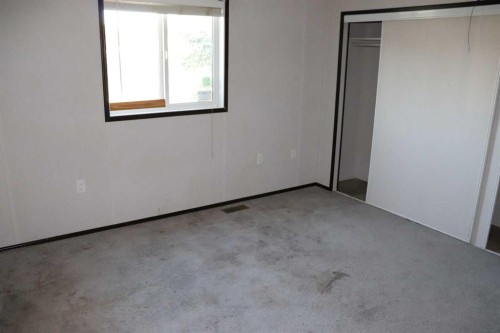 810 52 Street, Edson, AB - Indoor Photo Showing Other Room