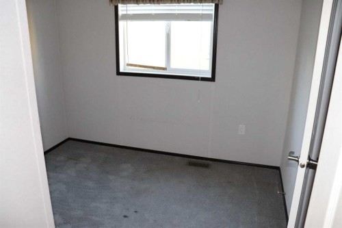 810 52 Street, Edson, AB - Indoor Photo Showing Other Room