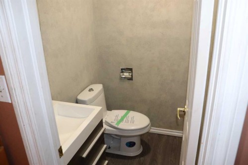 5505 13 Avenue, Edson, AB - Indoor Photo Showing Bathroom