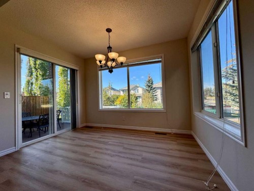 70 Glensummit Close, Cochrane, AB - Indoor Photo Showing Other Room