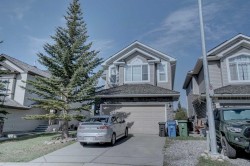 70 Glensummit Close  Cochrane, AB T4C 2K1