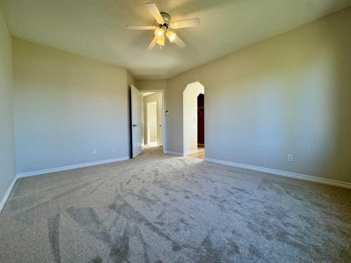 70 Glensummit Close, Cochrane, AB - Indoor Photo Showing Other Room