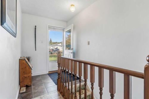 34 Hollinger Drive, Swan Hills, AB - Indoor Photo Showing Other Room