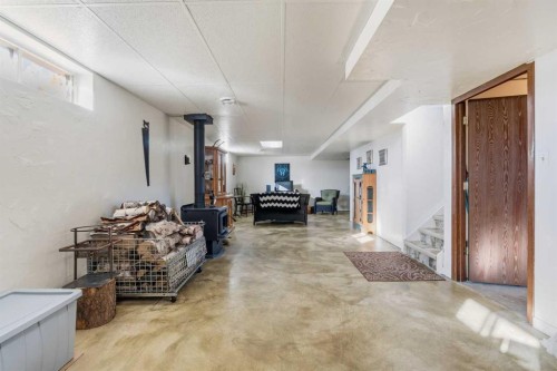 34 Hollinger Drive, Swan Hills, AB - Indoor