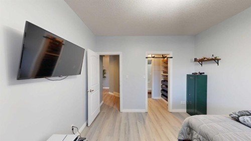 39 Cedar Heights, Whitecourt, AB - Indoor Photo Showing Bedroom