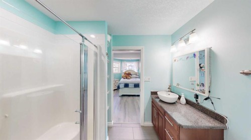 39 Cedar Heights, Whitecourt, AB - Indoor Photo Showing Bathroom