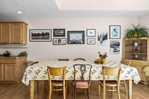 147 Benchlands Terrace South, Canmore, AB - Indoor Photo Showing Dining Room