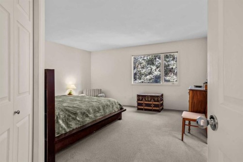 147 Benchlands Terrace South, Canmore, AB - Indoor Photo Showing Bedroom