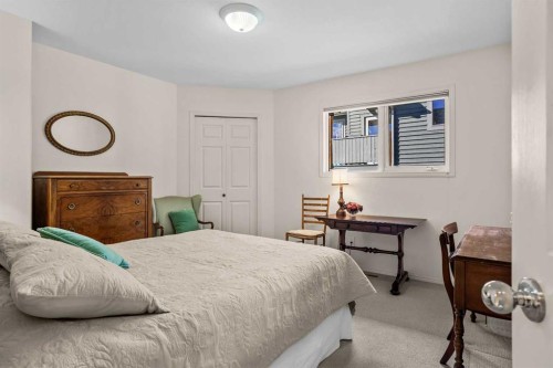 147 Benchlands Terrace South, Canmore, AB - Indoor Photo Showing Bedroom