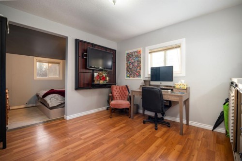 5204 51 Avenue, Colinton, AB - Indoor Photo Showing Office