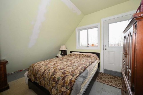 635013 Range Road 225, Athabasca, AB - Indoor Photo Showing Bedroom