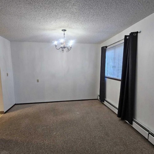 102-1221B Westhaven Drive, Edson, AB - Indoor Photo Showing Other Room