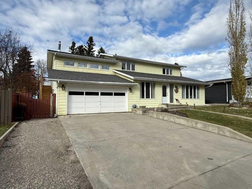 104 Mistaya Road  Hinton, AB T7V 1T3
