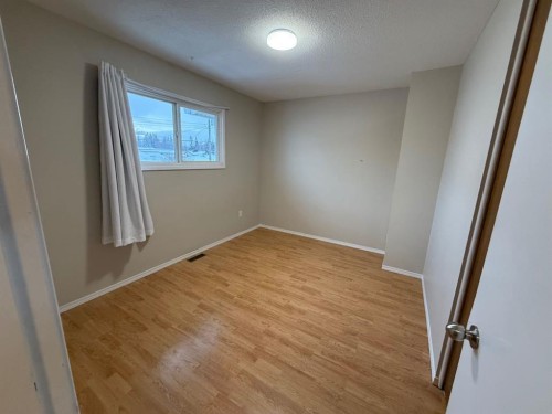 27-441 Switzer Drive, Hinton, AB - Indoor Photo Showing Other Room