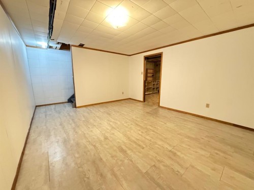 27-441 Switzer Drive, Hinton, AB - Indoor Photo Showing Other Room