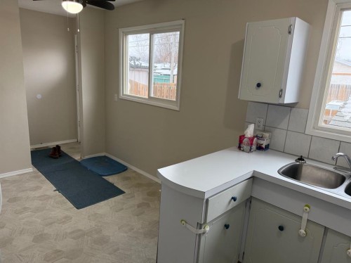 27-441 Switzer Drive, Hinton, AB - Indoor