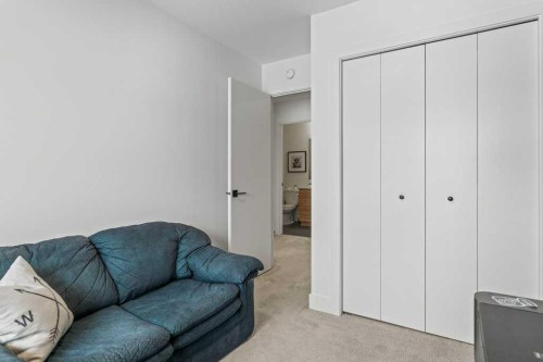 216 Clydesdale Avenue, Cochrane, AB - Indoor