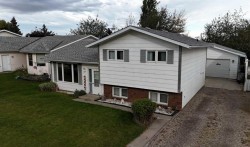 1129 60 Street  Edson, AB T7E 1J1