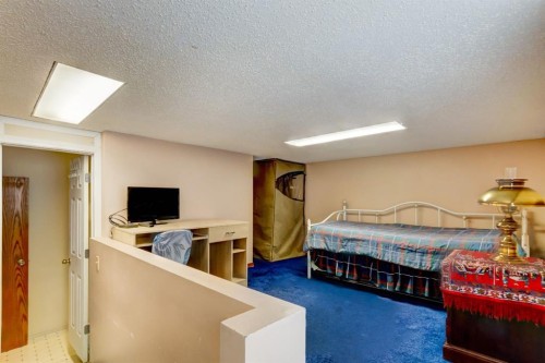 B-123 Grizzly Street, Banff, AB - Indoor