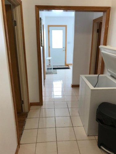 4725 5 Ave, Edson, AB - Indoor Photo Showing Laundry Room