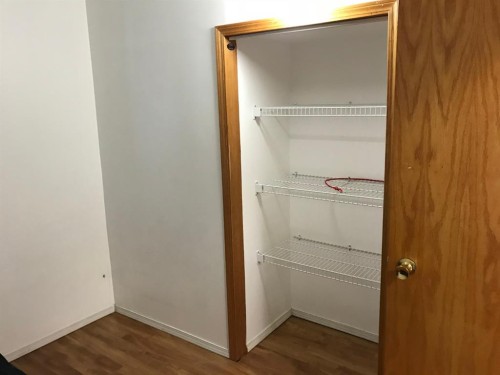 4725 5 Ave, Edson, AB - Indoor With Storage