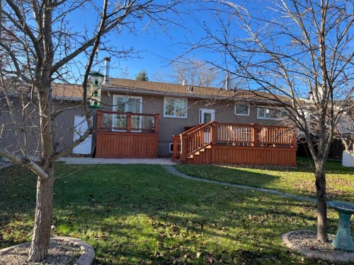 706 Hammond Drive North, Fox Creek, AB - Outdoor With Deck Patio Veranda