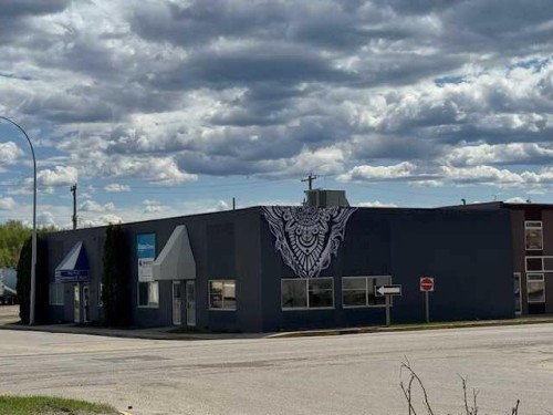 4903 2 Avenue East, Edson, AB 