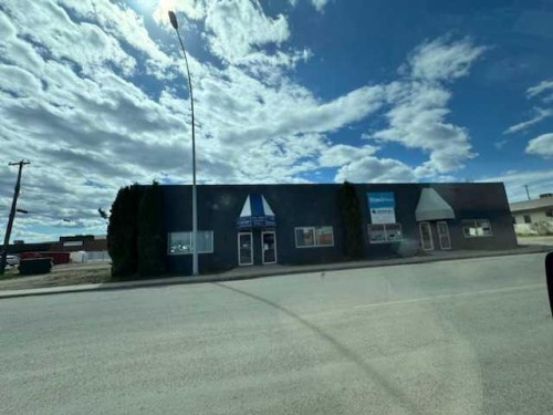 4903 2 Avenue East, Edson, AB 