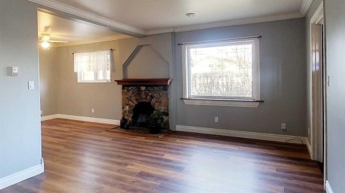 5101 7Th Avenue, Edson, AB - Indoor With Fireplace