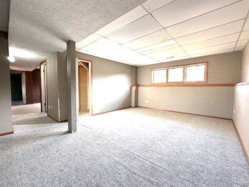 165 Park Drive, Whitecourt, AB - Indoor