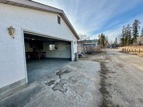 165 Park Drive, Whitecourt, AB - Outdoor