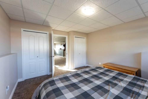 102 Marciszyn Place, Hinton, AB - Indoor Photo Showing Bedroom