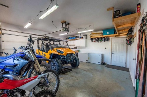 102 Marciszyn Place, Hinton, AB - Indoor Photo Showing Garage