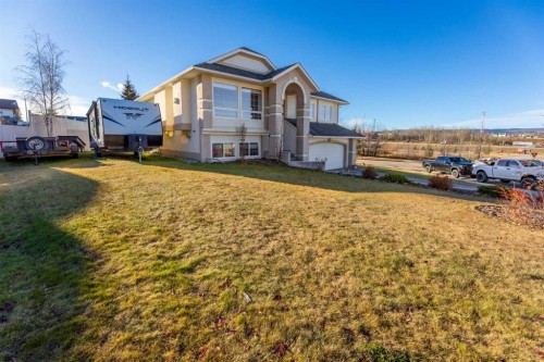 102 Marciszyn Place, Hinton, AB - Outdoor