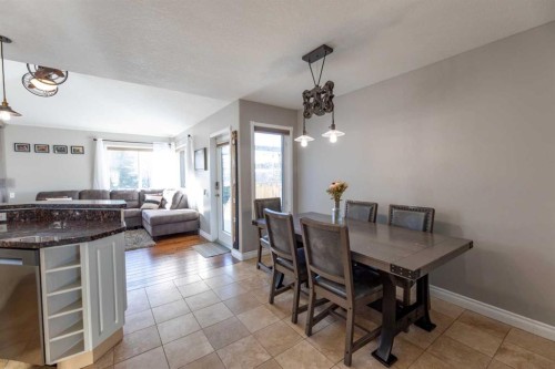 102 Marciszyn Place, Hinton, AB - Indoor Photo Showing Dining Room