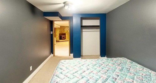 4323 9 Avenue, Edson, AB - Indoor Photo Showing Bedroom