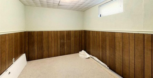 4323 9 Avenue, Edson, AB - Indoor Photo Showing Other Room