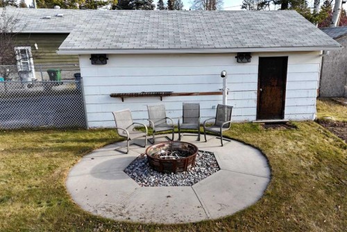 4323 9 Avenue, Edson, AB - Outdoor