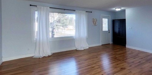 4323 9 Avenue, Edson, AB - Indoor Photo Showing Other Room