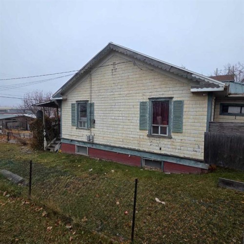 4901 4 Avenue, Edson, AB 
