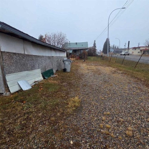 4901 4 Avenue, Edson, AB 