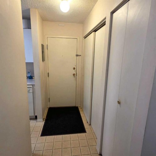 105A-5611 10 Avenue, Edson, AB - Indoor Photo Showing Other Room