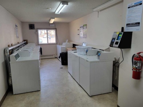105A-5611 10 Avenue, Edson, AB - Indoor Photo Showing Laundry Room