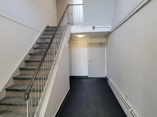 105A-5611 10 Avenue, Edson, AB - Indoor Photo Showing Other Room