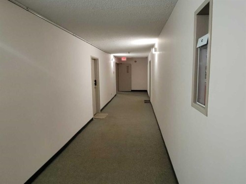 105A-5611 10 Avenue, Edson, AB - Indoor Photo Showing Other Room