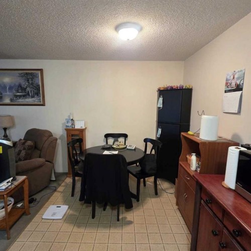 105A-5611 10 Avenue, Edson, AB - Indoor