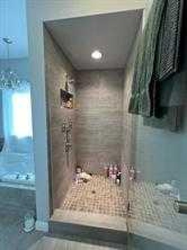 805 7 Avenue, Fox Creek, AB - Indoor Photo Showing Bathroom