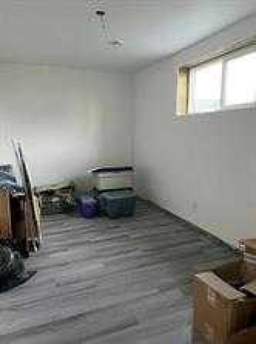 805 7 Avenue, Fox Creek, AB - Indoor